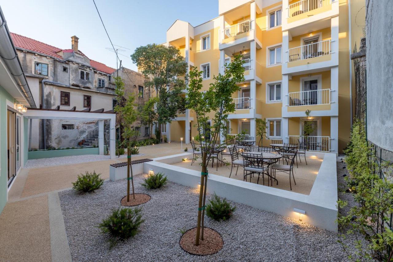 Porto Sereno Apartments Шибеник Экстерьер фото